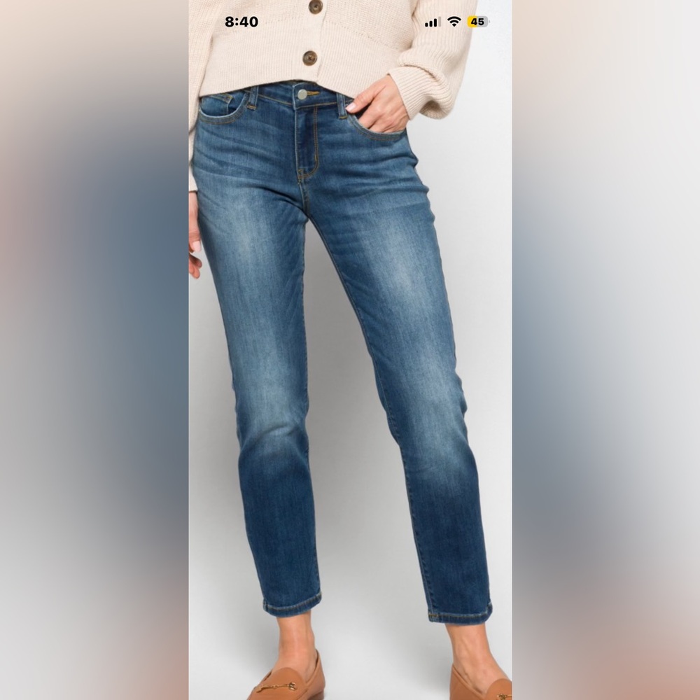 Judy Blue Adelene Mid-Rise Girlfriend Relaxed Fit Women’s Jeans size 3/26